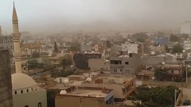 Suriye'den Mardin'e toz taşınımı