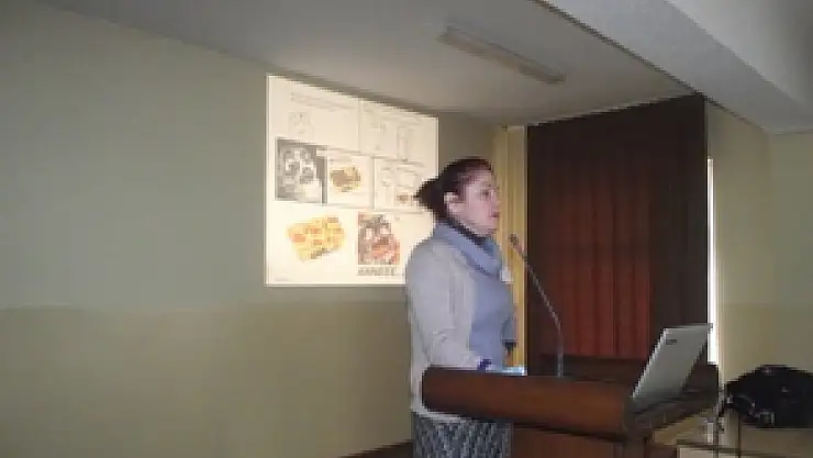 Sınavlara hazırlanan öğrencilere doğru beslenme semineri