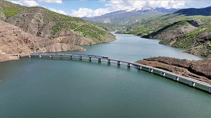 Vangölü Ekspresi'nin güzergahı hayran bıraktı