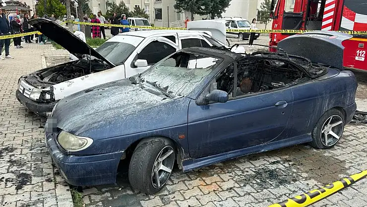 Evli çift arasında çıkan tartışmada ev, araba yandı