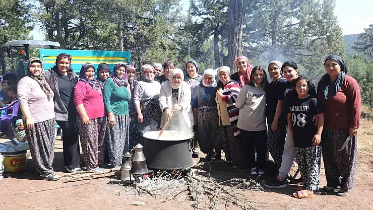 'Anneler, bir milletin vicdanını inşa eder'