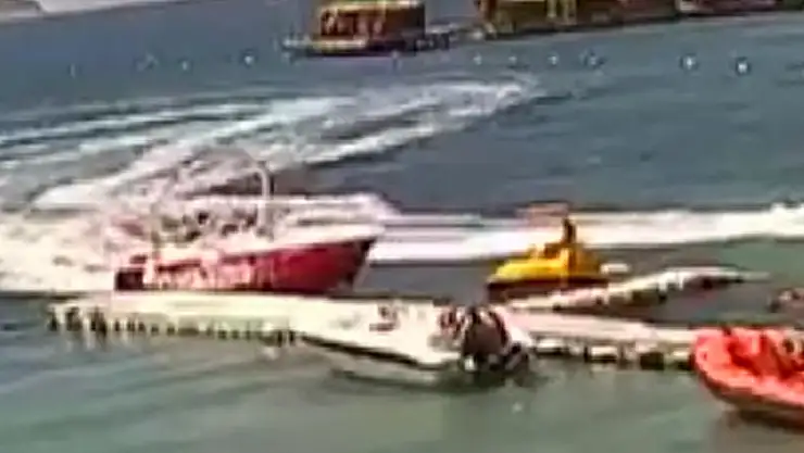 Deniz yatağı, sürat teknesine çarptı