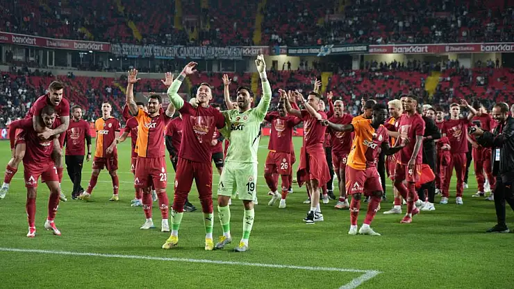 Fernando Muslera, Bülent Korkmaz'ın rekoruna ortak oldu
