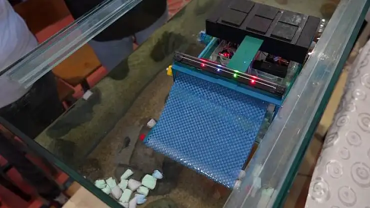 Müsilaj ve atık toplayan deniz aracı tasarlandı