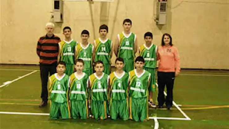 2 Çarşambalıdan gülen Anadolu Lisesi oldu