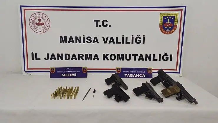 5 ruhsatsız tabancayla yakalandı