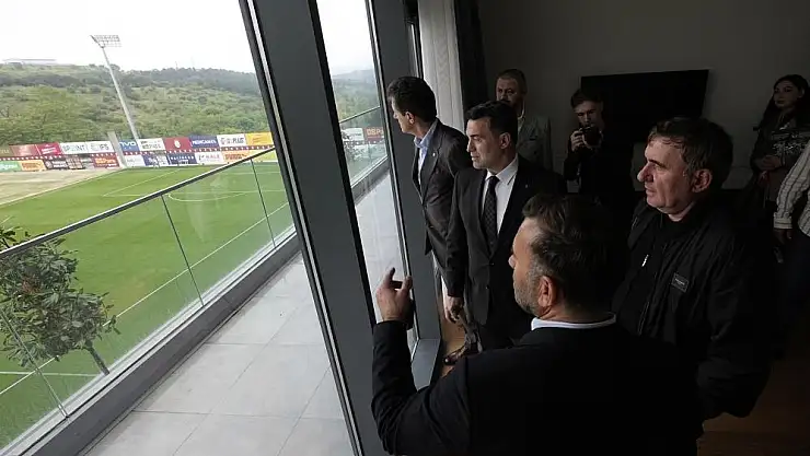 UEFA Kupası zaferinin efsaneleri buluştu