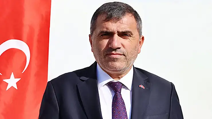 'Bu Aziz Vatan Gençliğe Emanettir'