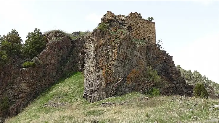Tarihi Kız Kalesi turizme kazandırılmayı bekliyor