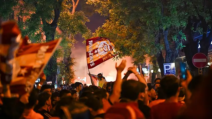 Galatasaray, Barcelona, Porto ve PSV ile yarışıyor