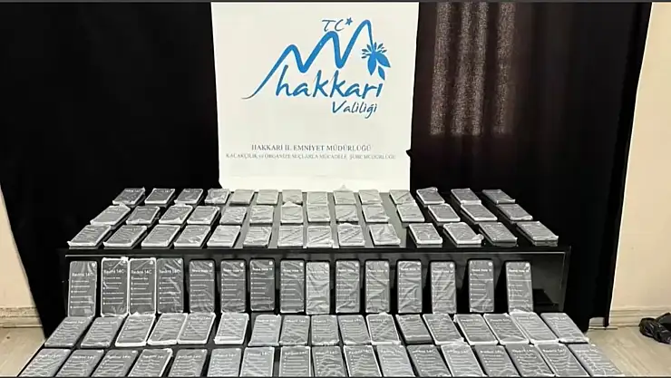 Hakkari'de 136 adet kaçak  cep telefonu bulundu
