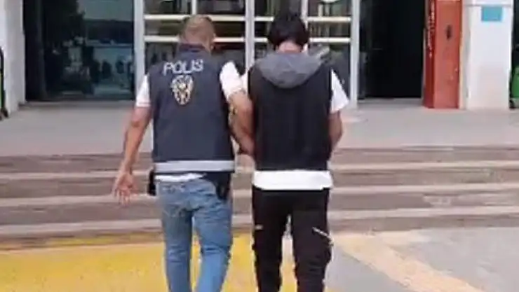 Uydu alıcısı çalan 2 şüpheli tutuklandı