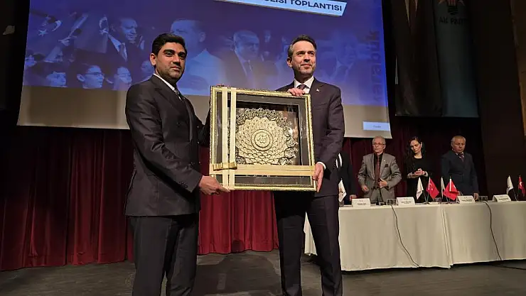 Bakan Bayraktar: 'Cumhuriyet tarihinin en büyük dış yatırımı Akkuyu'da hayata geçiyor'