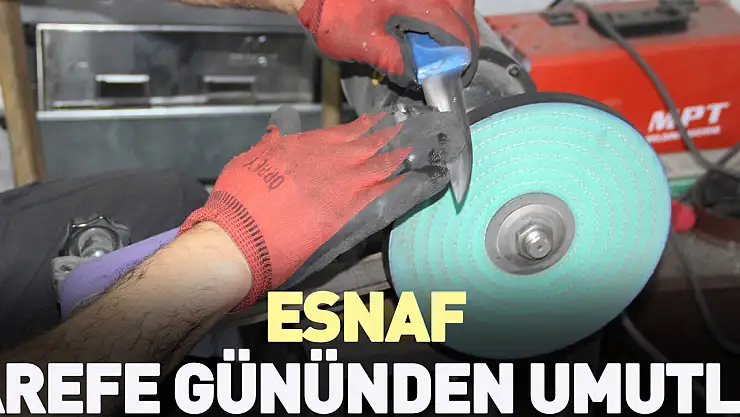 Esnaf Arefe Gününden Umutlu
