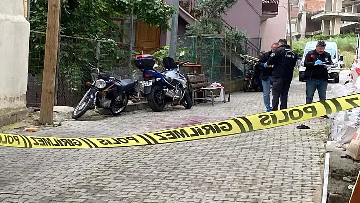 Abi kardeş arasında kan aktı