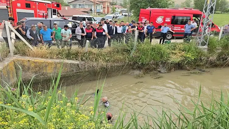 11 Yaşındaki çocuk  sulama kanalına düştü