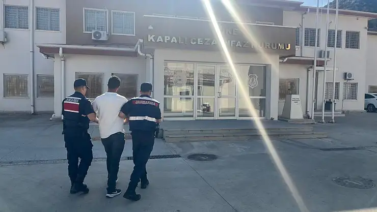 Kuşadası JASAT'tan sahilde operasyon