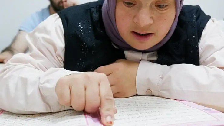 'Kur'an-ı Kerim okumayı çok seviyorum. Hayalim herkese Kur'an öğretmek'