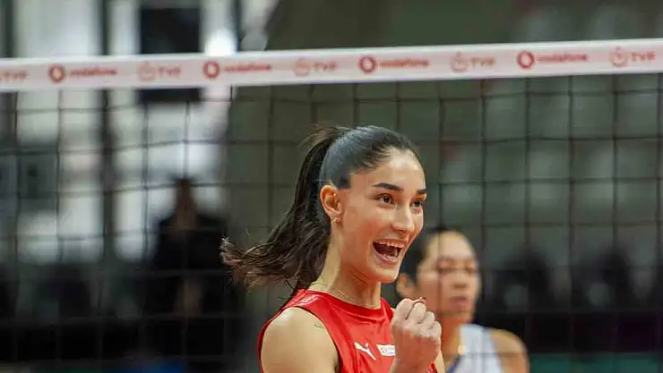 Aksoy ile sözleşme yeniledi