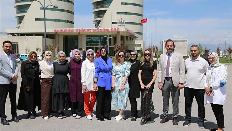 'sağlıklı bir geleceğe hep birlikte ilerliyoruz'