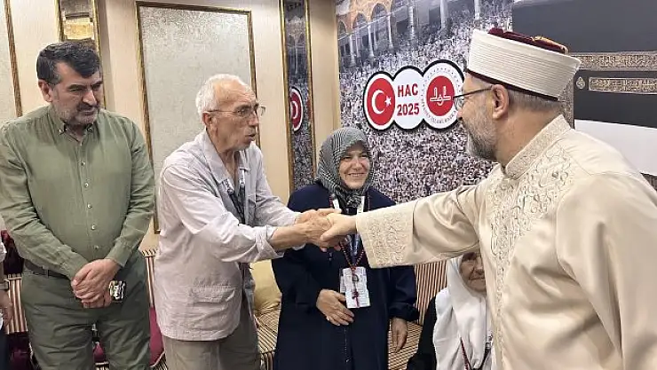 Kabe'de Son Cuma Yoğunluğu