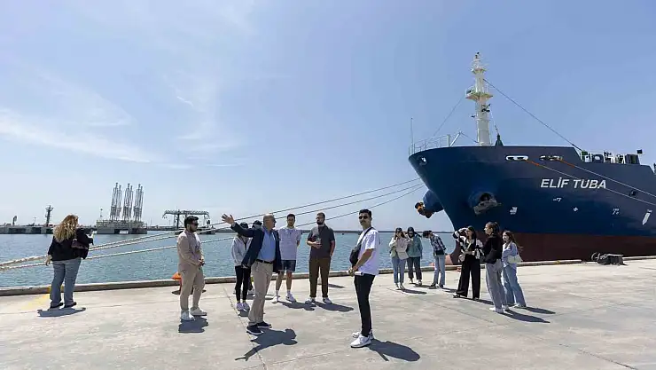 Öğrencilere ışık olmaya devam ediyor