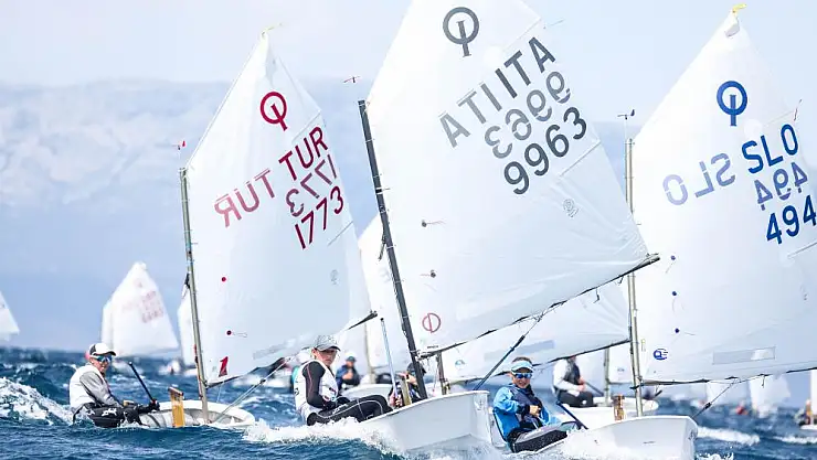 Çeşme'de, yelkende kıyasıya rekabet