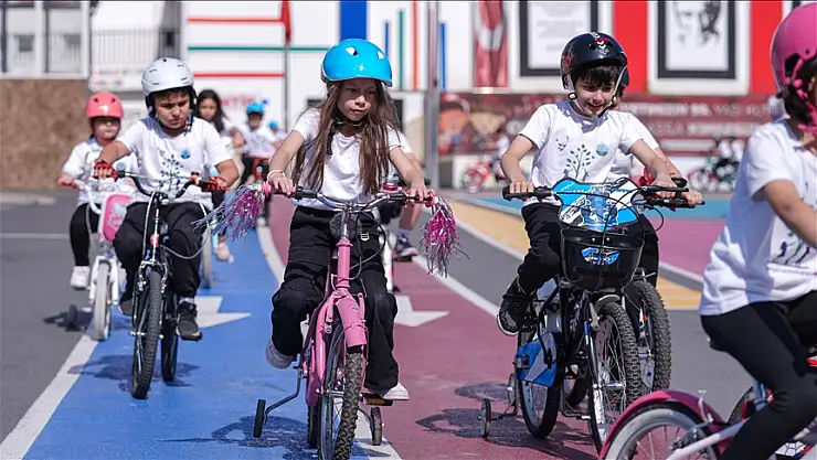 Dünya Bisiklet Günü çocuklarla kutlandı