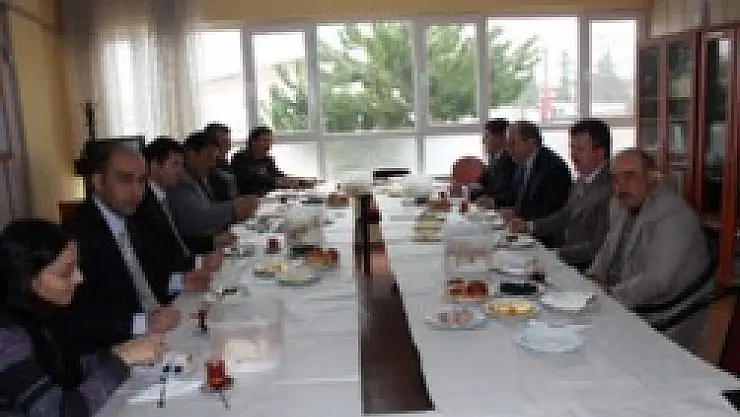 Mesleki Eğitim Merkezinde 'Meslek Eğitimde Farkındalık'  Toplantısı