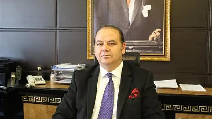 Öpülesi Eller Gülen Yüzler