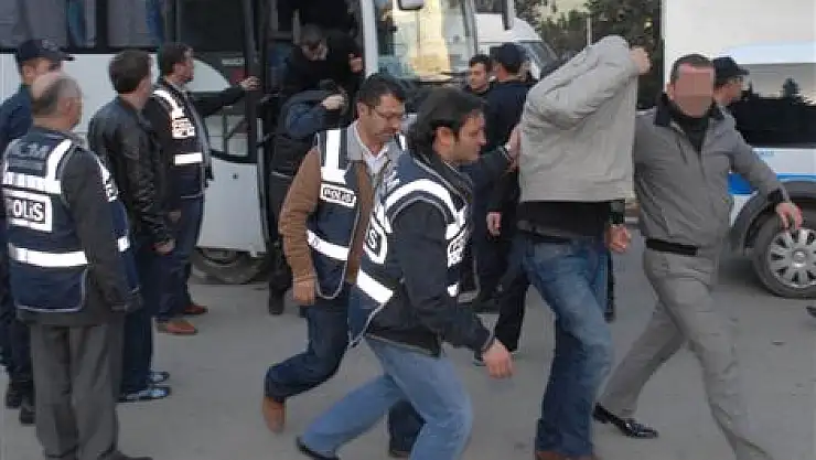 Savcı 21 kişinin ifadesini alıyor