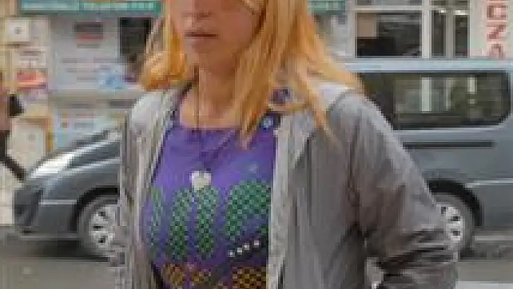 Hırsızlık yapmak isteyen genç kız tutuklandı