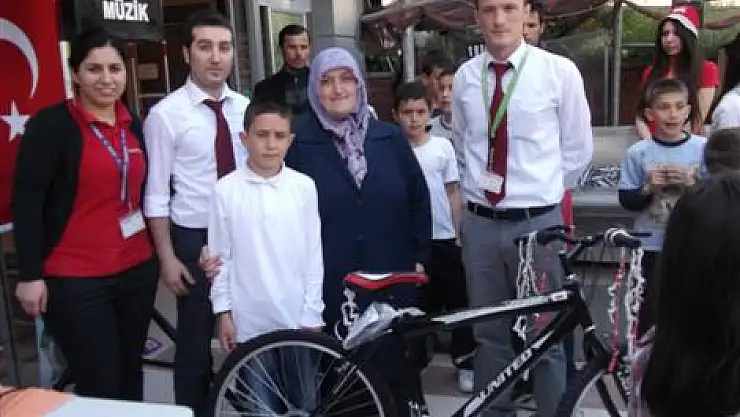 Bu da Samsun CarrefourSA 23 Nisan kutlaması