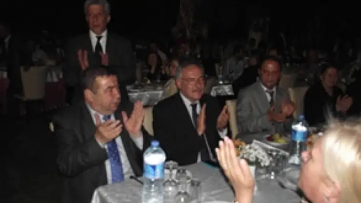 CHP'liler Yemekte Bir araya geldi