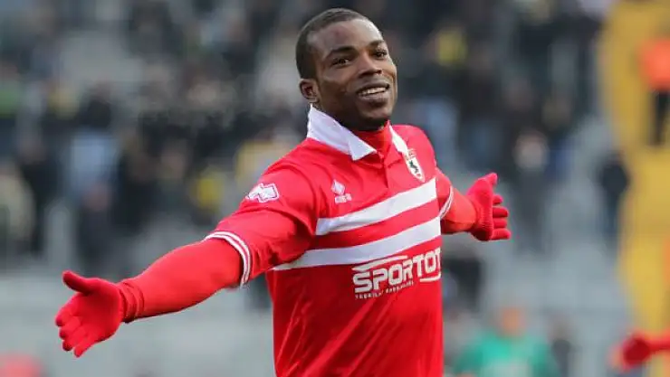 Yüksekten atma Ekigho!