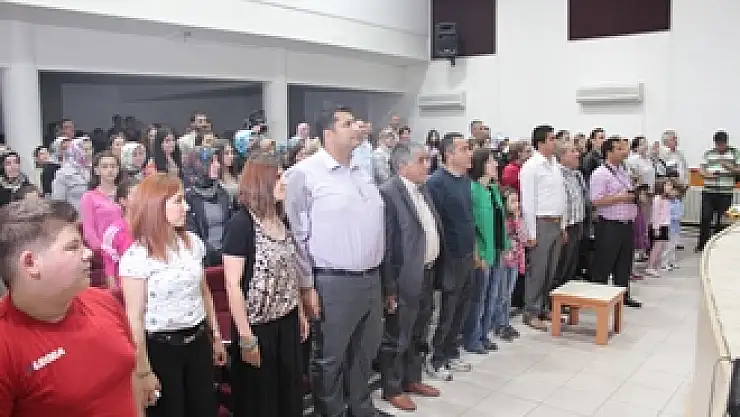 ŞNP miniklerinden 1. Sınıf gösteri