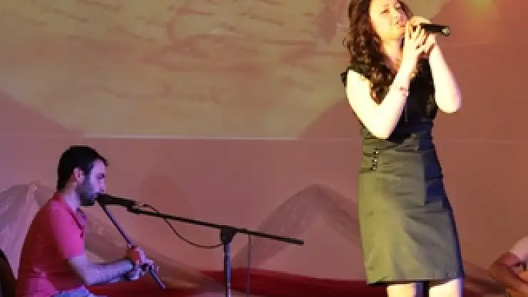 Çarşamba Lisesinden Şiir Dinletisi