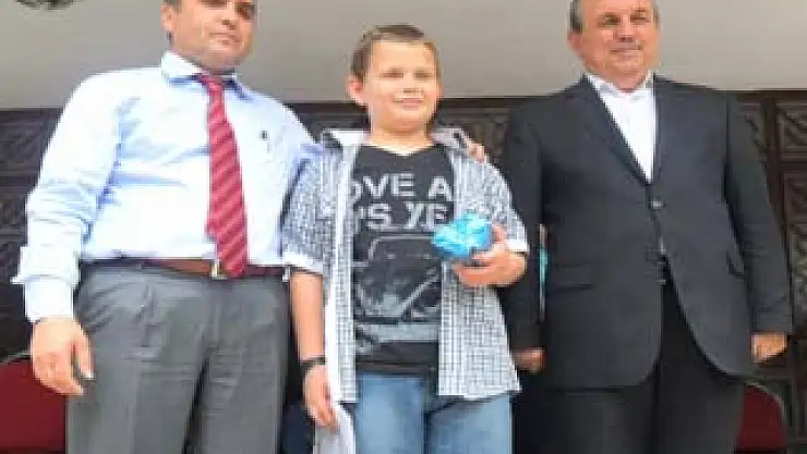 M.Kemal İ.Ö.O'da karne töreni