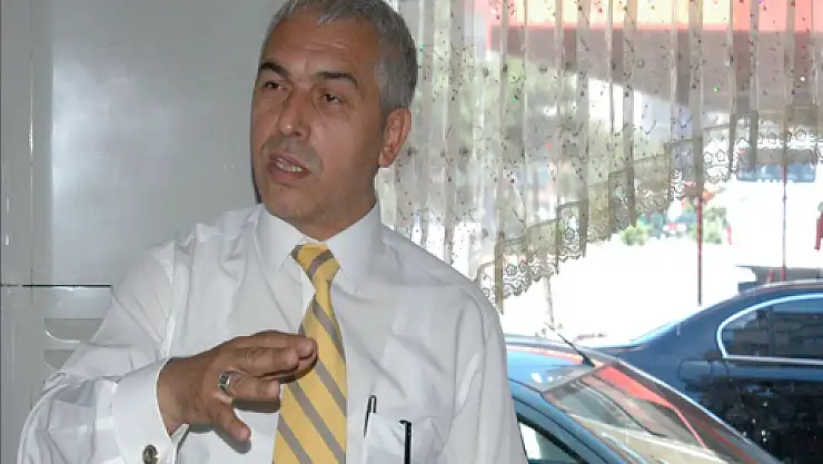 'Biz ekibimizle yola devam ediyoruz'