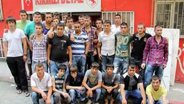 Bayrak, 'Şirinler bölünmedi'