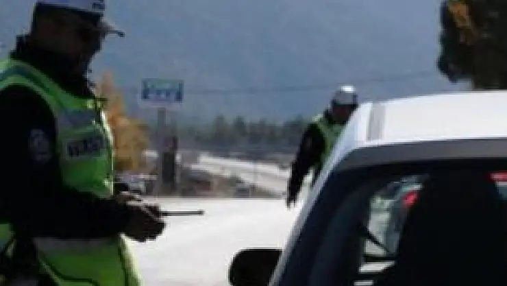 23 Milyon Kişinin Ehliyeti Değişecek