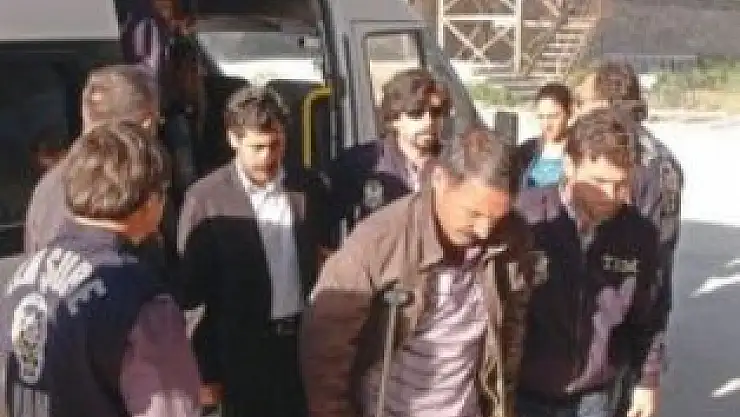 Hangi belediyelere operasyon yapıldı