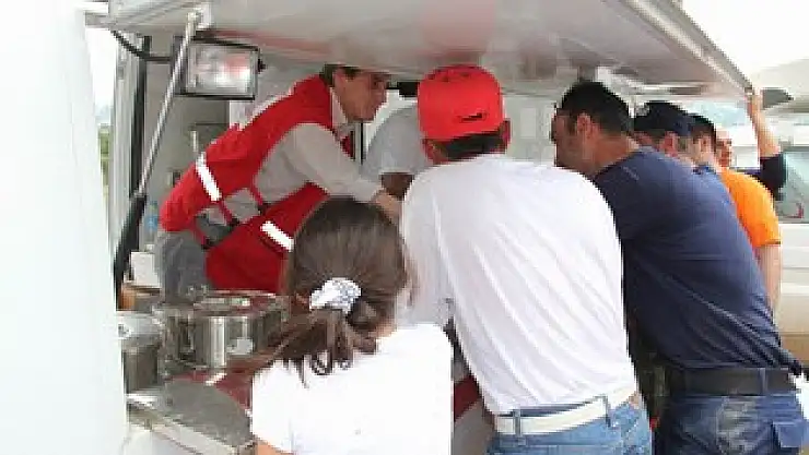 Selzedelere Kızılay yardımı