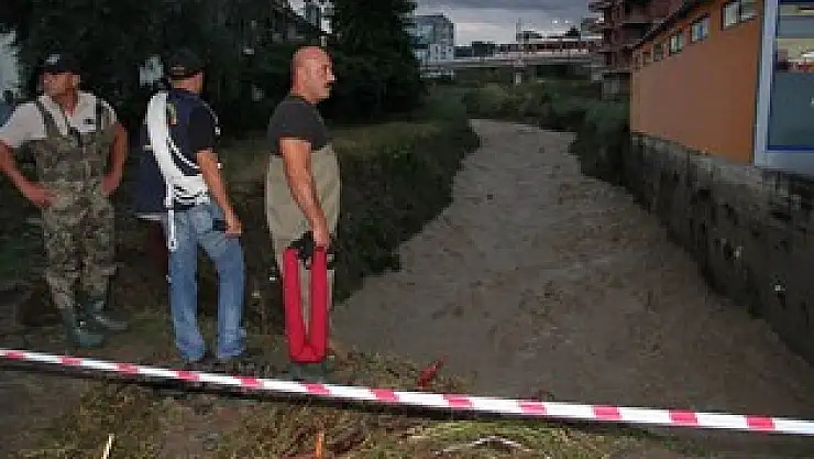 Kurupelit Deresi taştı