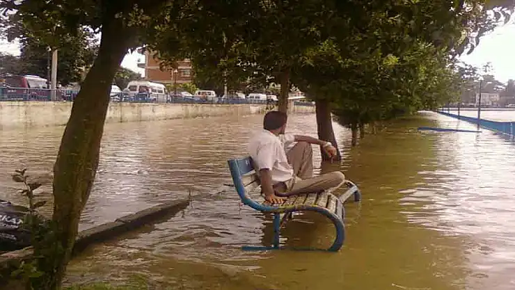 Selin keyfide bir başka oluyor