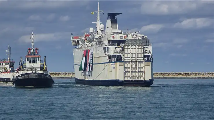 17. 'İyilik Gemisi' El-Ariş Limanı'na ulaştı