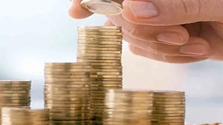 İşçi Memura Fark Attı