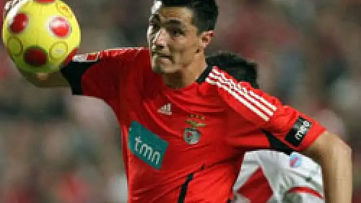 Fenerbahçe bombayı patlattı