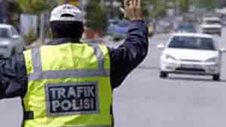 Sürücüler 100 liralık trafik cezasının 15 lirasını ödedi