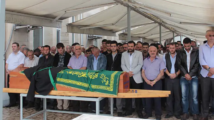 Bahri Çamur Toprağa verildi